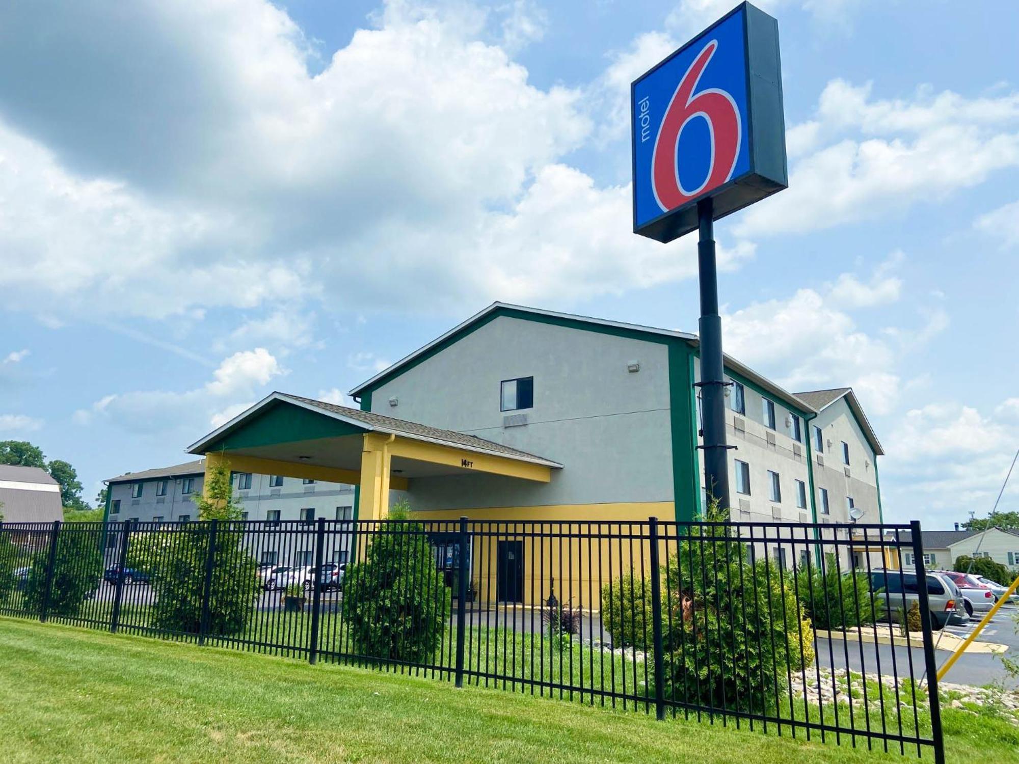 Motel 6 Lancaster Fertility Exterior foto